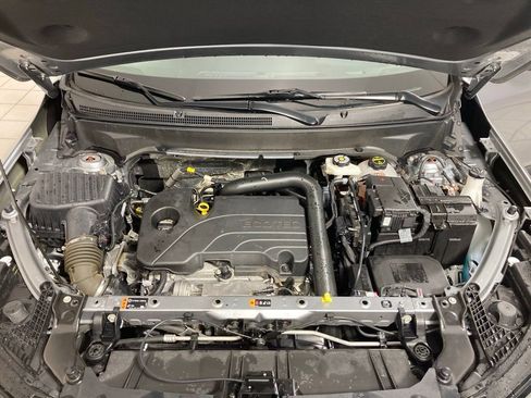 Used 2024 GMC Terrain SLT image 27