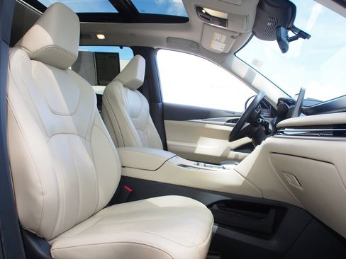 Used 2025 INFINITI QX60 Luxe AWD/4WD image 12