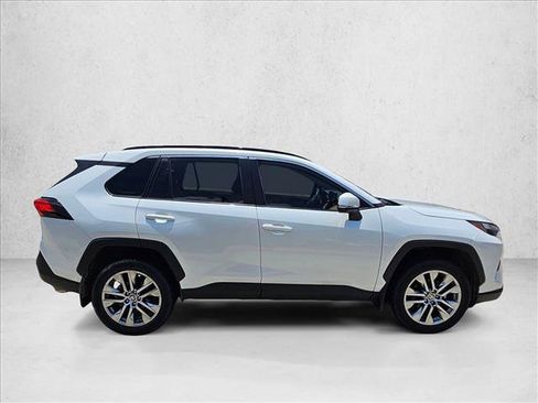 Used 2024 Toyota RAV4 XLE Premium FWD image 4