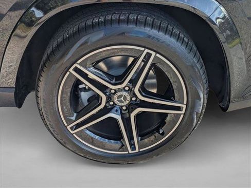 New 2026 Mercedes-Benz GLS 450 4MATIC image 10