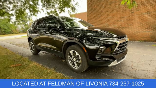Certified 2024 Chevrolet Blazer LT w/ Convenience Package FWD image 2