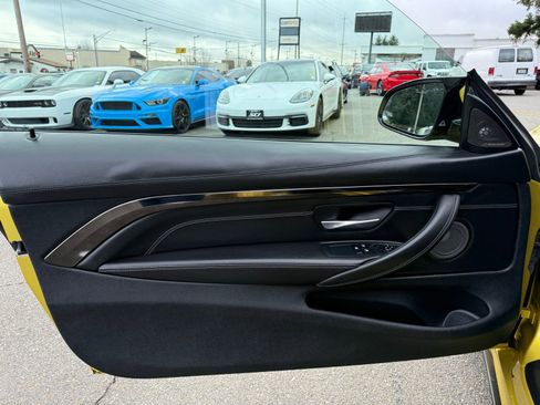 Used 2015 BMW M4 Coupe image 18