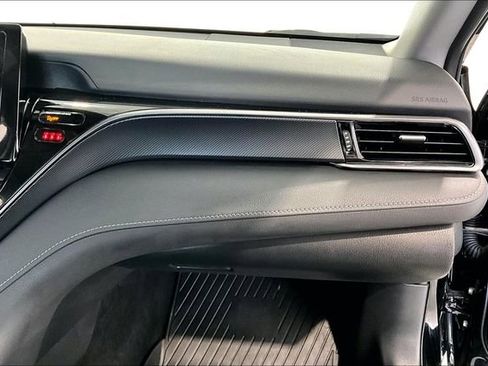 Used 2024 Toyota Camry SE FWD image 27