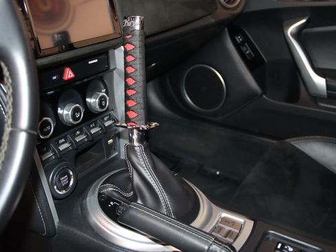 Used 2020 Toyota 86 RWD image 13