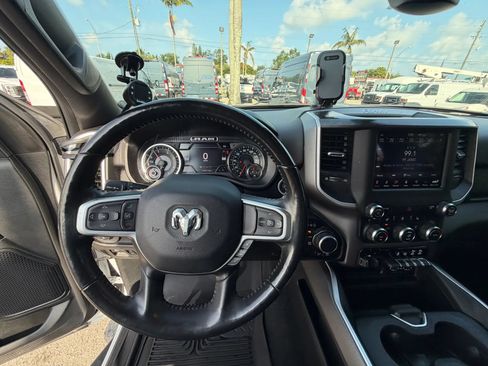 Used 2020 RAM 1500 Big Horn AWD/4WD image 11