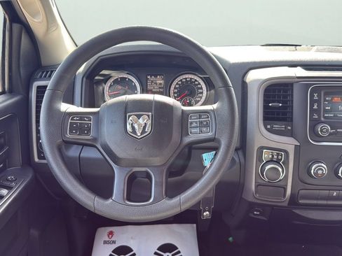 Used 2016 RAM 1500 Express RWD image 9
