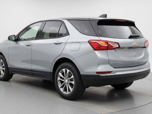 Used 2025 Chevrolet Equinox LT image 6