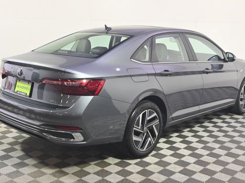 Used 2024 Volkswagen Jetta SEL image 7