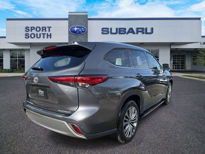 Used 2021 Toyota Highlander Platinum