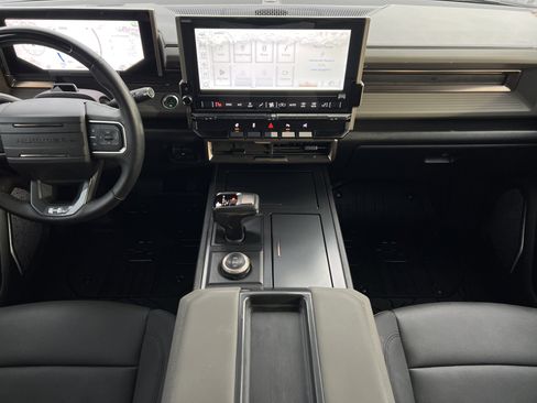 Used 2025 GMC Hummer EV 3X AWD/4WD image 31