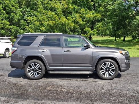 Used 2014 Toyota 4Runner Limited AWD/4WD image 10