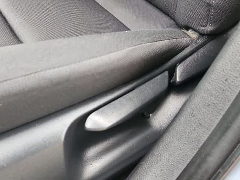 Used 2024 Toyota Corolla LE FWD image 15