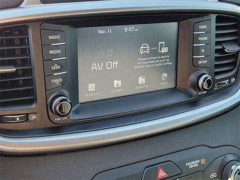 Used 2019 Kia Sorento L image 22