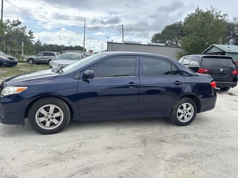 Used 2013 Toyota Corolla L FWD image 3