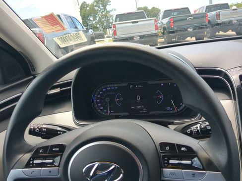 Used 2022 Hyundai Tucson SEL w/ Cargo Package FWD image 13