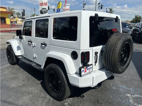 Used 2016 Jeep Wrangler Unlimited Sahara w/ Max Tow Package image 5