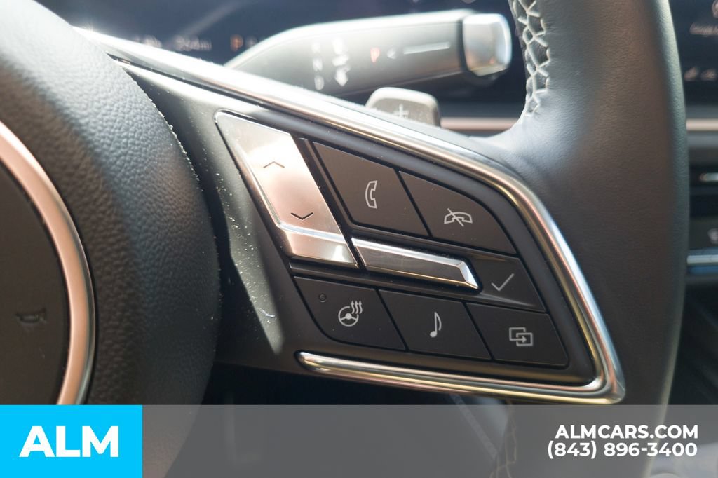 Used 2024 Buick Envision Sport Touring AWD/4WD image 10