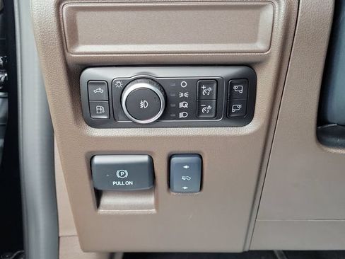 Used 2025 Ford F150 King Ranch w/ FX4 Off-Road Package AWD/4WD image 14