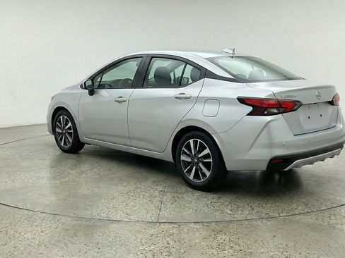 Used 2025 Nissan Versa SV image 6