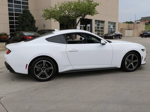 Used 2024 Ford Mustang Coupe RWD image 7