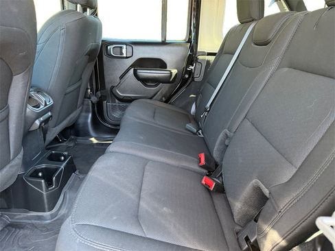 Used 2022 Jeep Wrangler Unlimited Sport image 14