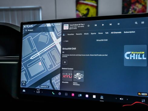 Used 2022 Tesla Model X Plaid image 81