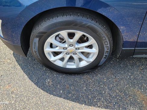 Used 2019 Chevrolet Equinox LT w/ Driver Convenience Package FWD image 6