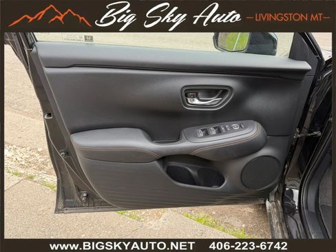 Used 2025 Honda HR-V Sport image 11