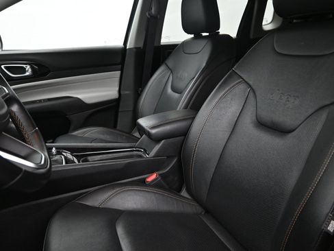 Used 2022 Jeep Compass Limited w/ Sun and Sound Group AWD/4WD image 11