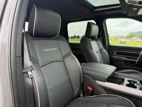 New 2026 RAM 3500 Laramie AWD/4WD image 10