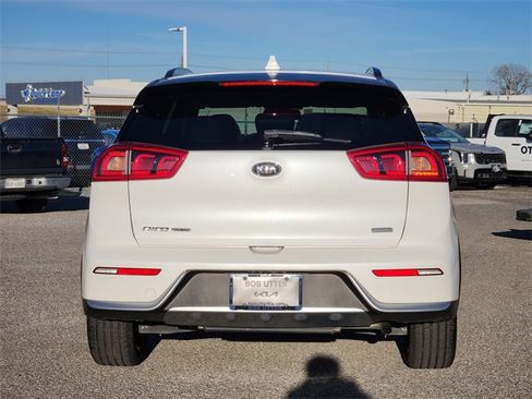 Used 2019 Kia Niro S Touring image 6