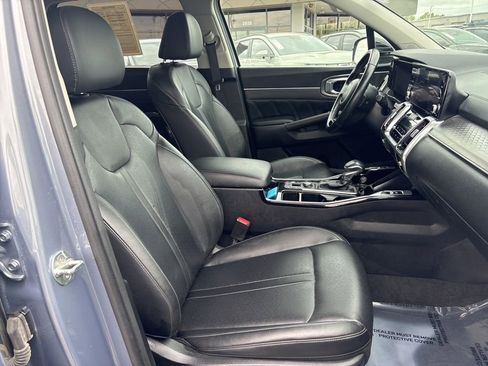 Used 2022 Kia Sorento SX AWD/4WD image 43