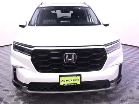 Used 2024 Honda Pilot Elite image 9