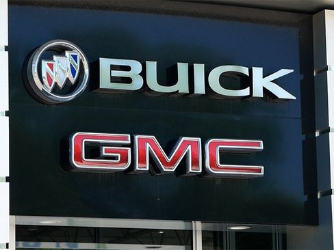 New 2027 GMC Terrain Elevation w/ Elevation Premium Package AWD/4WD image 17