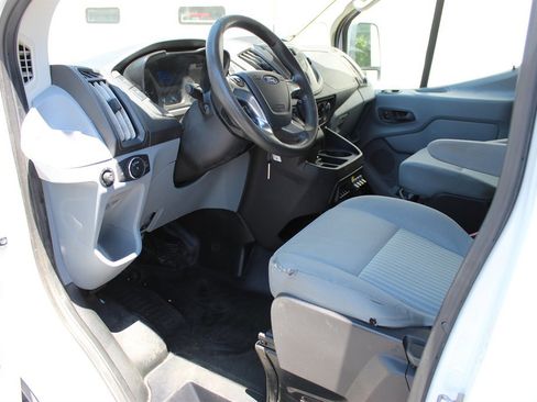 Used 2018 Ford Transit 250 148 Low Roof RWD image 6