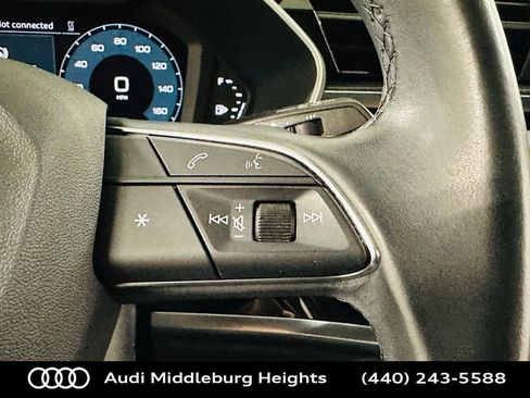Certified 2024 Audi Q3 2.0T Premium Plus image 20
