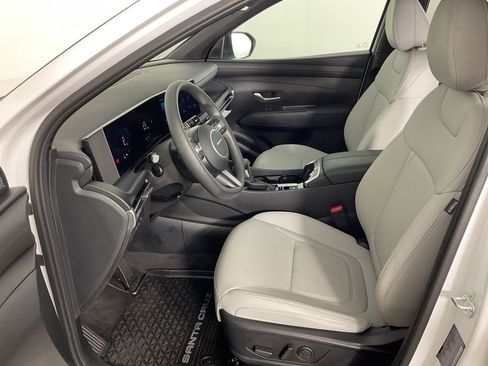 Used 2025 Hyundai Santa Cruz SEL image 17