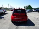 Used 2019 Kia Soul + image 6