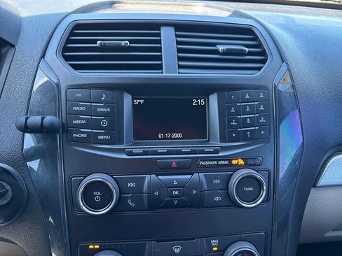 Used 2018 Ford Explorer FWD image 17