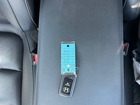 Used 2022 Honda Accord EX-L image 39