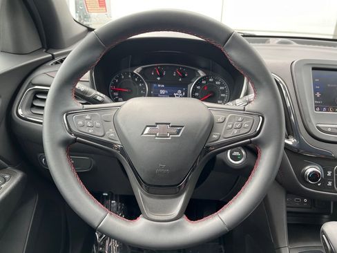 Used 2023 Chevrolet Equinox RS image 16