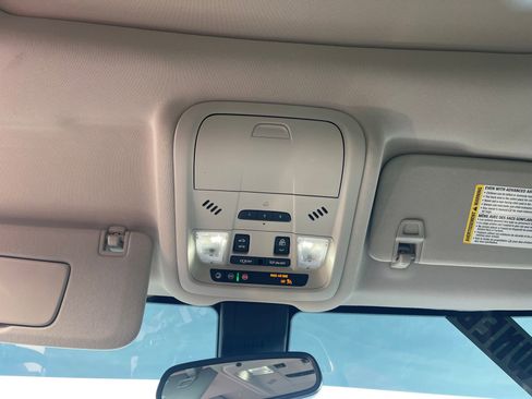 Used 2024 GMC Terrain Denali w/ Denali Premium Package image 21