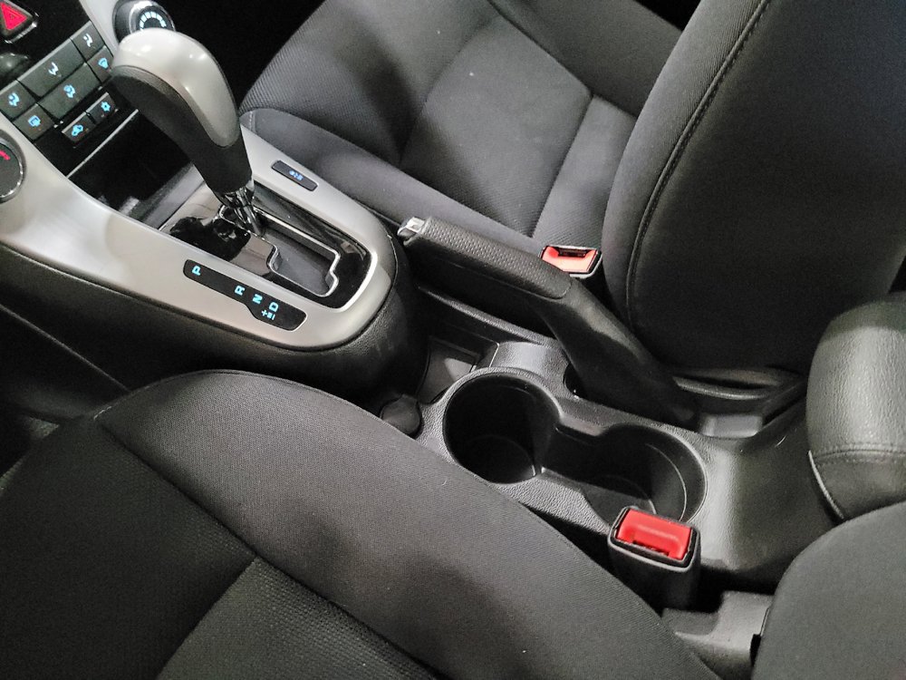 Used 2016 Chevrolet Cruze LT FWD image 26