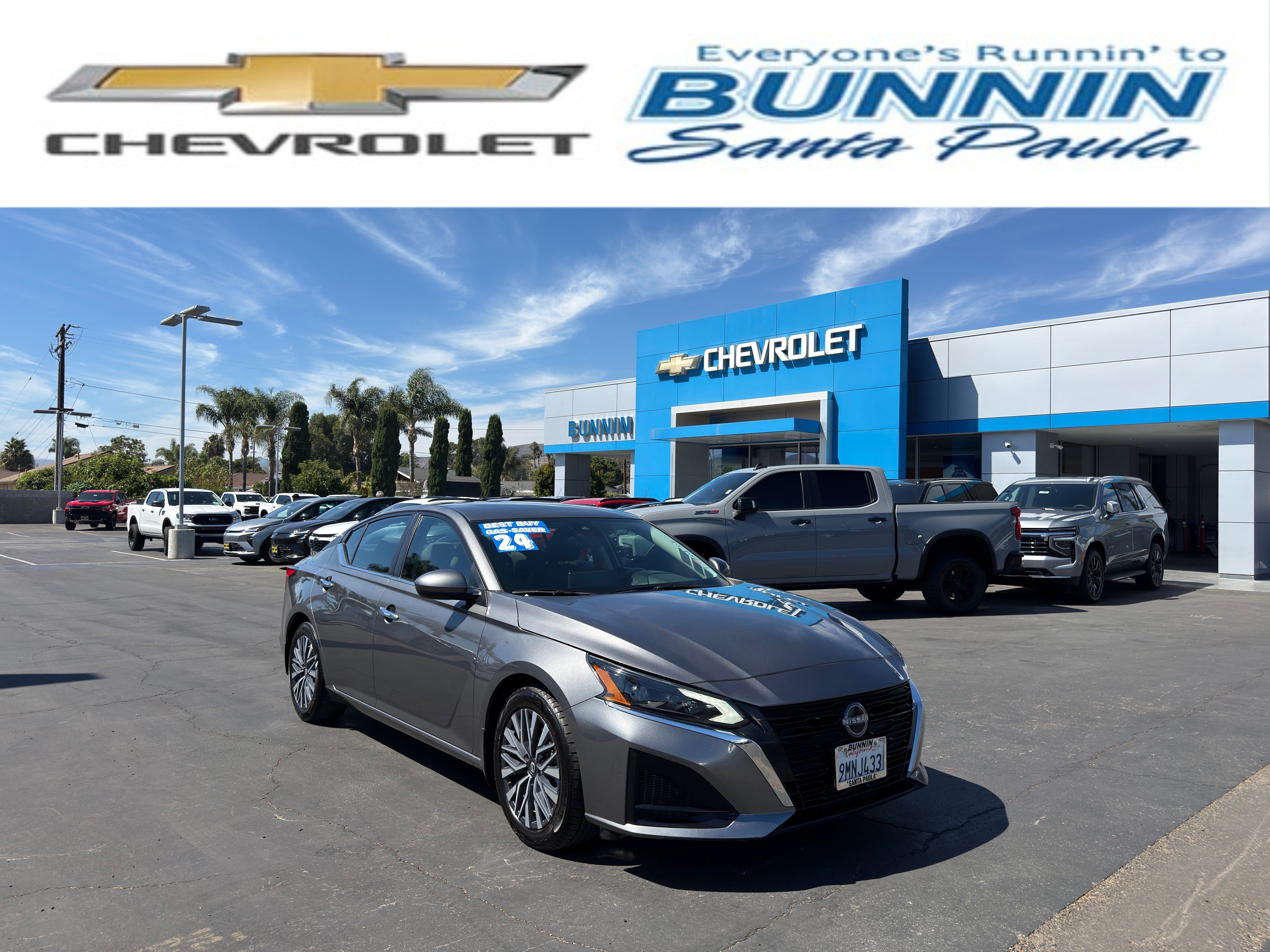 Used 2024 Nissan Altima 2.5 SV w/ SV Premium Package FWD image 1