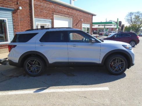 New 2026 Ford Explorer ST-Line AWD/4WD image 42