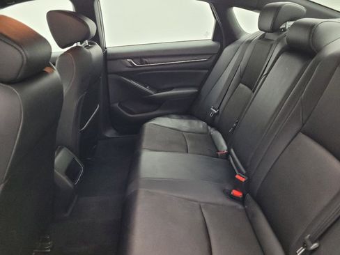 Used 2019 Honda Accord Sport image 18
