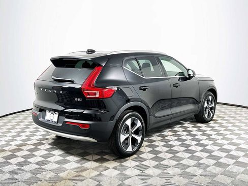 Used 2025 Volvo XC40 B5 Core w/ Protection Package Premier image 7