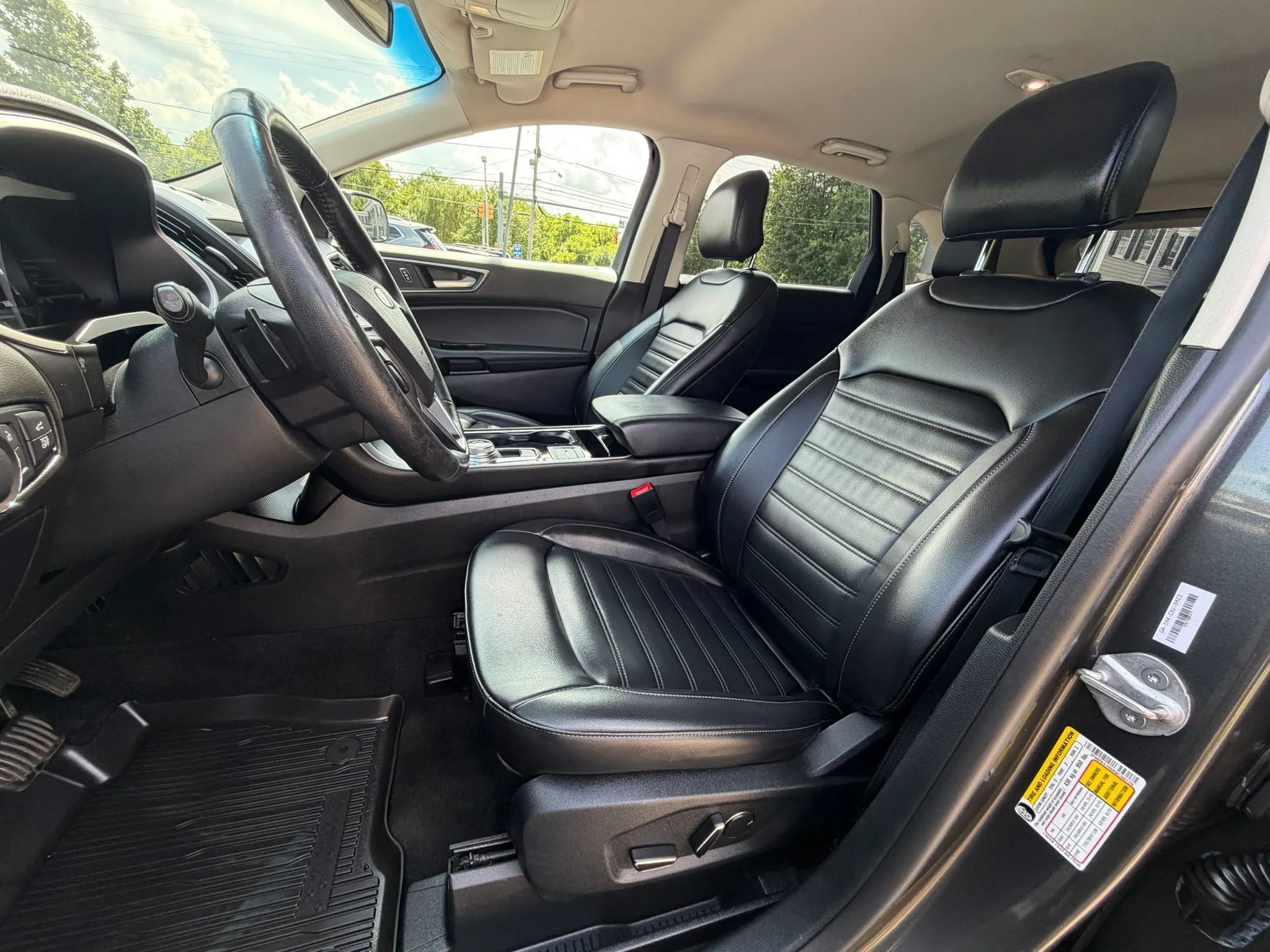 Used 2019 Ford Edge SEL w/ Equipment Group 201A AWD/4WD image 13