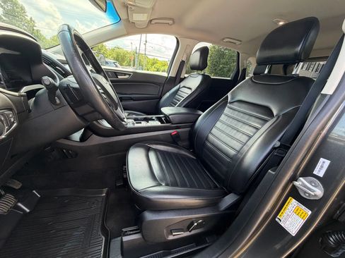 Used 2019 Ford Edge SEL w/ Equipment Group 201A AWD/4WD image 13