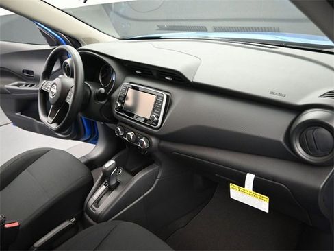 New 2025 Nissan Kicks Play S image 23